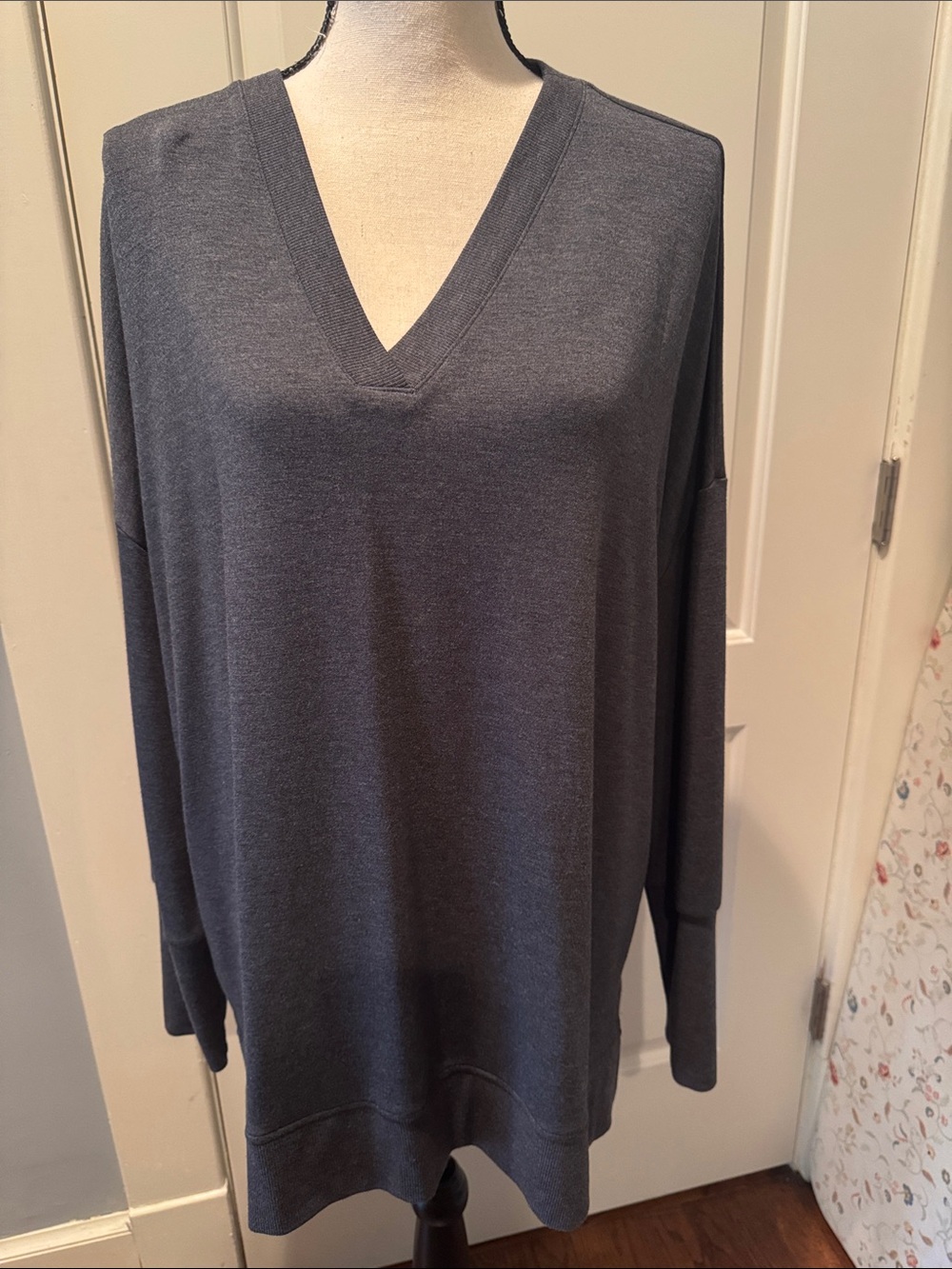 LOFT Women's Charcoal V-Neck Pullover Sweatshirt